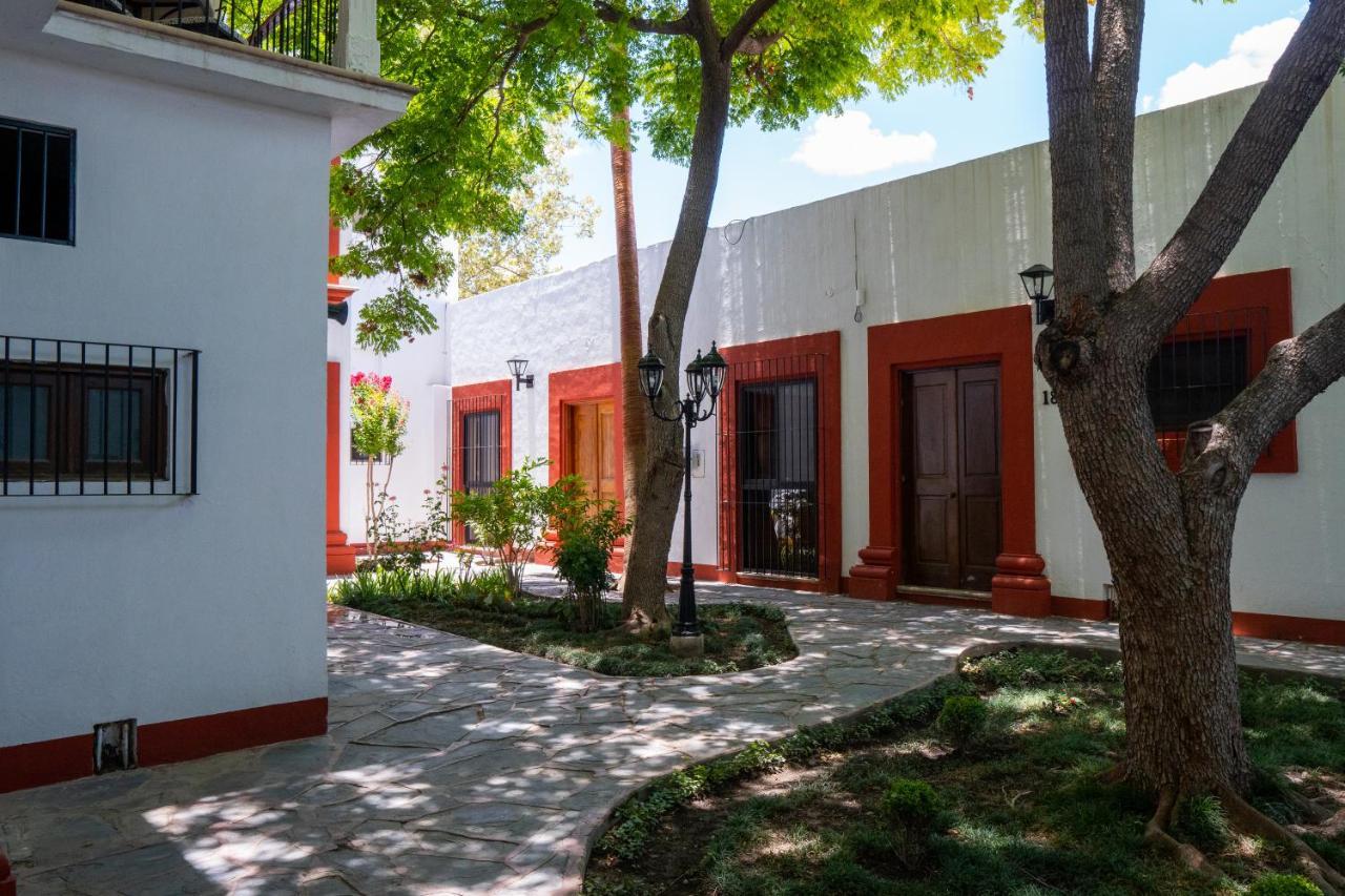 Hotel El Farol Parras de la Fuente Exterior photo
